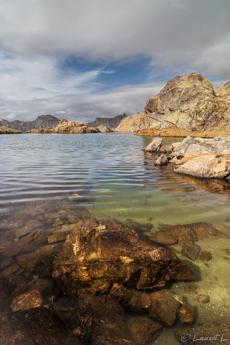 Au fil de l'eau  |  1/20 s à f/11 - 100 ISO - 21 mm  |  21/10/2012 - 13:41  |  44°20'9" N 6°55'5" E  |  2570 m