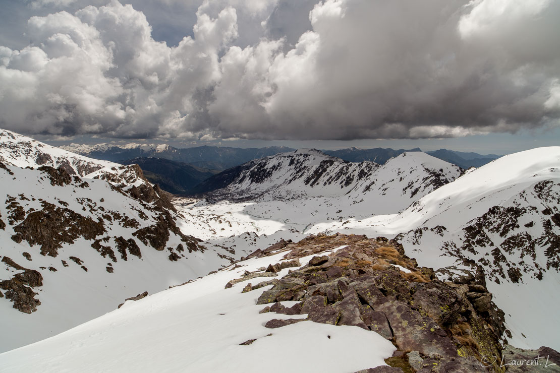 Au pied de la cime du Diable, vers la Vallée des Merveilles  |  1/80 s à f/11 - 100 ISO - 21 mm  |  02/06/2013 - 11:38  |  44°2'57" N 7°25'32" E  |  2583 m