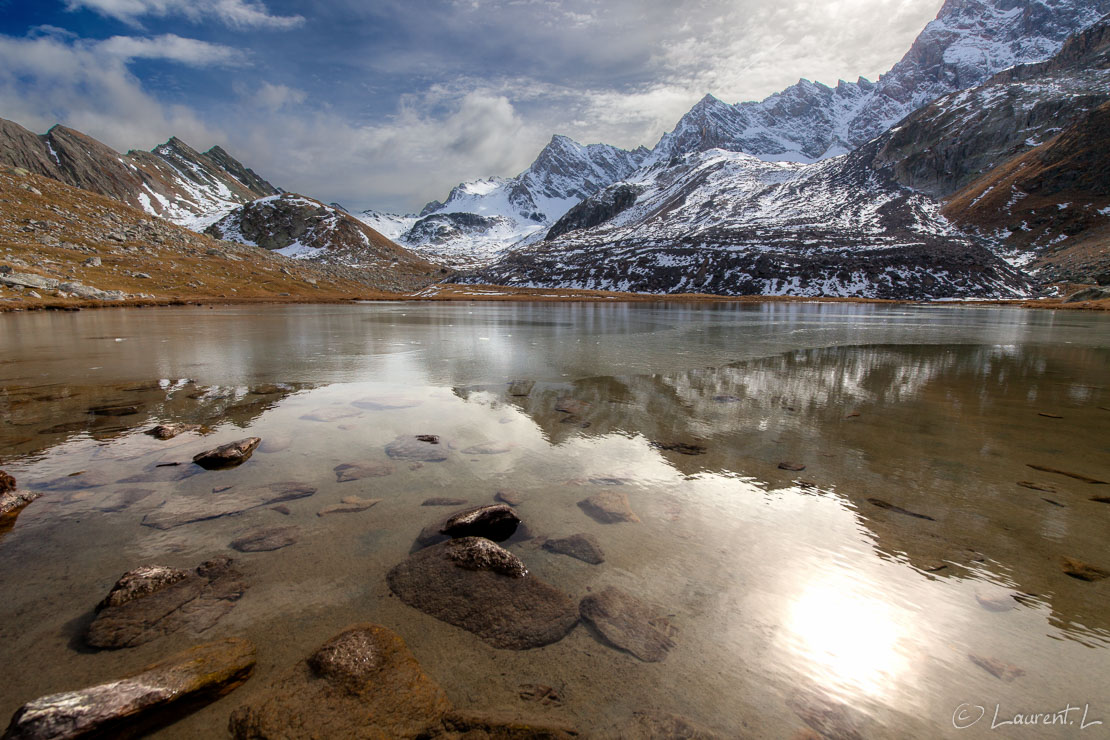 Lac de Marinet inférieur  |  1/320 s à f/9,0 - 100 ISO - 15 mm  |  26/10/2015 - 13:50  |  44°33'49" N 6°51'45" E  |  2540 m