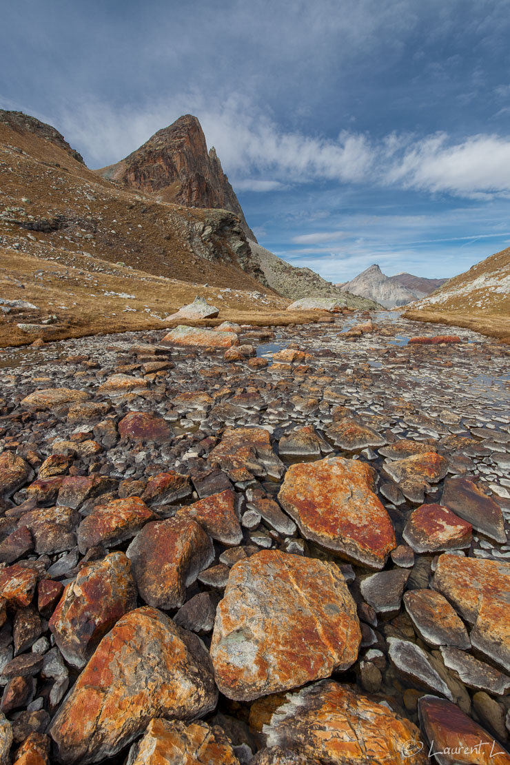 Aiguille Pierre André  |  1/125 s à f/9,0 - 100 ISO - 15 mm  |  26/10/2015 - 14:23  |  44°33'50" N 6°51'45" E  |  2541 m