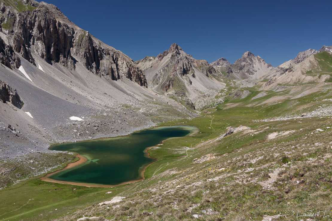 Eté sur le lac de l'Orrenaye  |  1/60 s à f/9,0 - 100 ISO - 40 mm  |  07/07/2016 - 13:51  |  44°25'49" N 6°55'38" E  |  2496 m