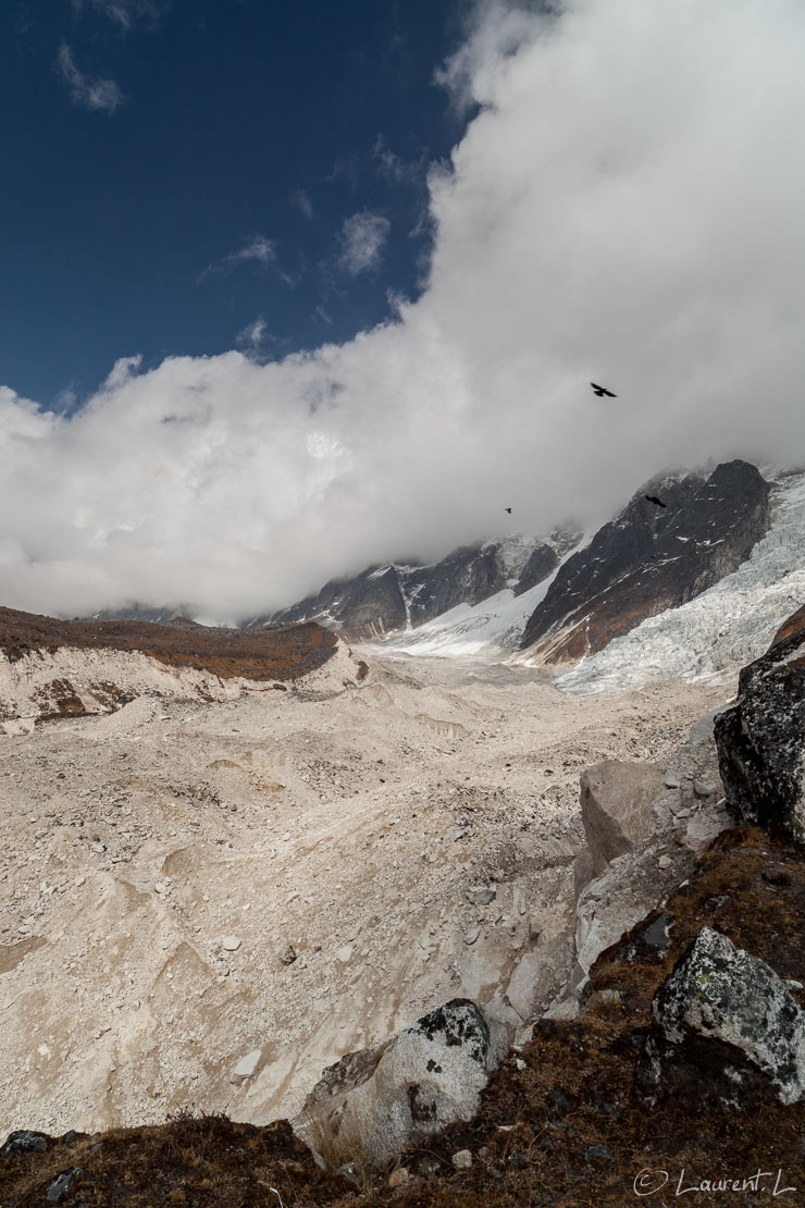 Saloudanda Glacier, en redescendant  |  1/80 s à f/11 - 100 ISO - 21 mm  |  02/11/2013 - 12:28  |  28°40'0" N 84°29'37" E  |  4548 m