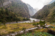 131026_Trek_Manaslu_Etape_Khola_Bensi_Salleri_023.jpg