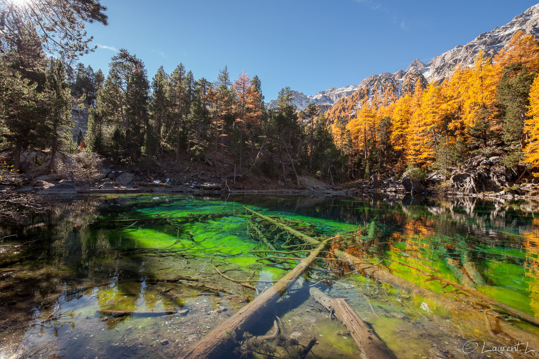 Lac Vert de la Vallée Etroite  |  1/30 s à f/9,0 - 100 ISO - 15 mm  |  29/10/2016 - 11:58  |  45°4'47" N 6°36'56" E  |  1834 m